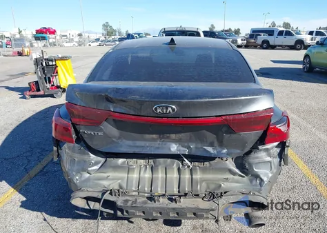 2021 Kia Forte Lxs из США, поврежденный, VIN 3KPF24AD7ME290487